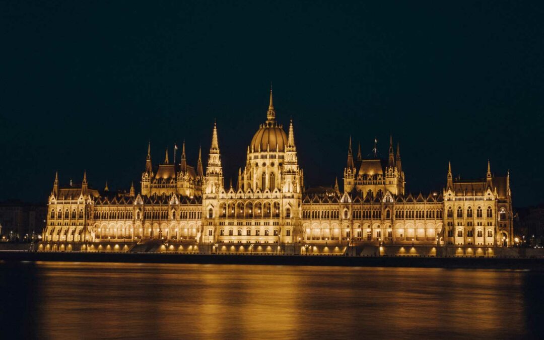 Warum ist Ungarn noch in der EU? Eine kritische Auseinandersetzung mit Viktor Orbáns Politik