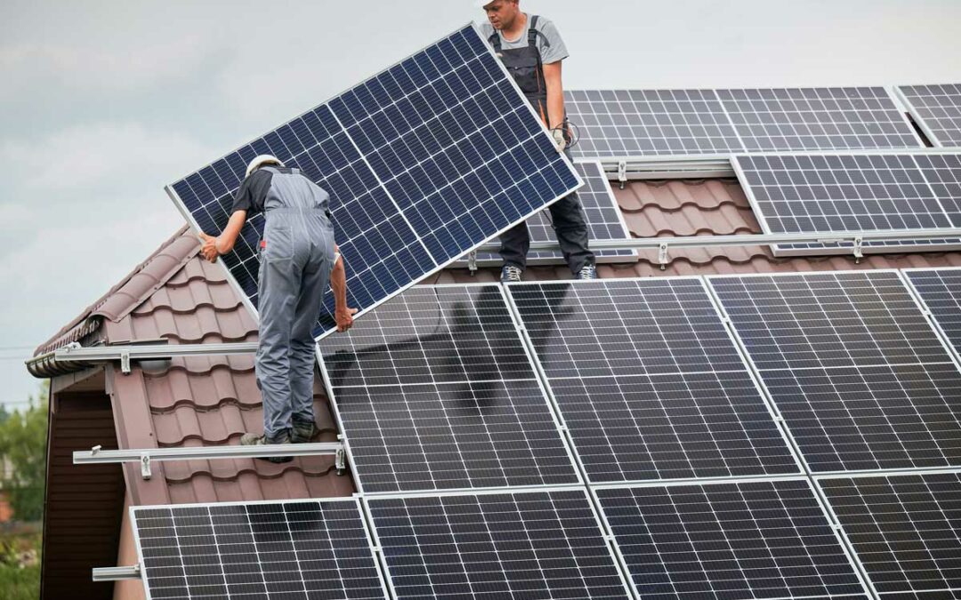 Photovoltaik-Einspeistarife: Wie Energieanbieter PV-Besitzer über den Tisch ziehen