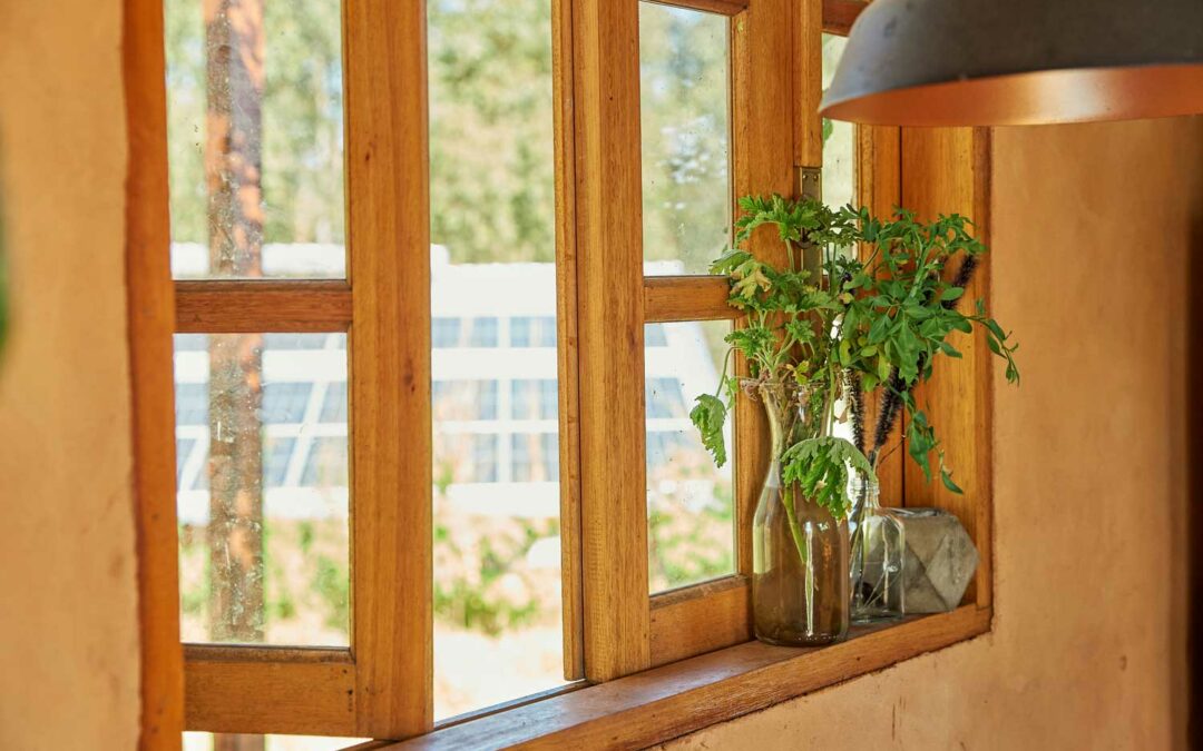 Richtiges Lüften: Fenster kippen oder komplett öffnen?